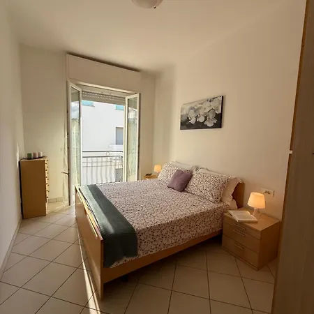 Apartman Pellico In Centro, A Pochi Passi Dal Mare Cattolica