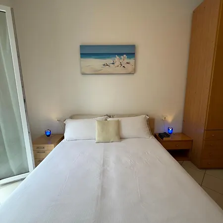 Apartman Pellico In Centro, A Pochi Passi Dal Mare *