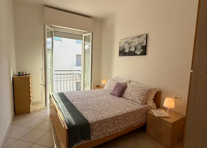 アパート Pellico In Centro, A Pochi Passi Dal Mare カットーリカ