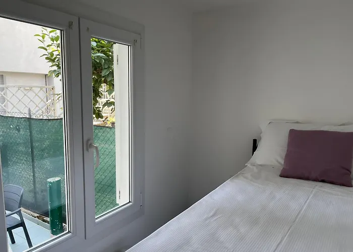 아파트 Pellico In Centro, A Pochi Passi Dal Mare *