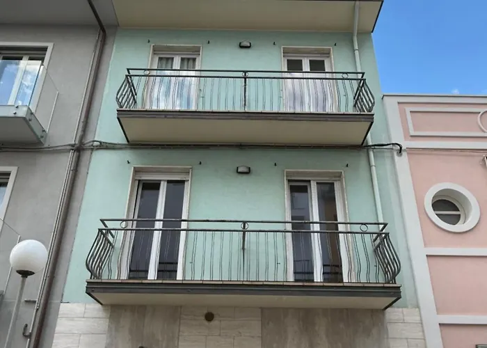 アパート Pellico In Centro, A Pochi Passi Dal Mare カットーリカ