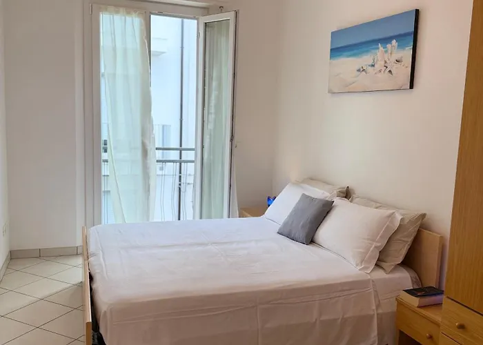 Pellico In Centro, A Pochi Passi Dal Mare カットーリカ