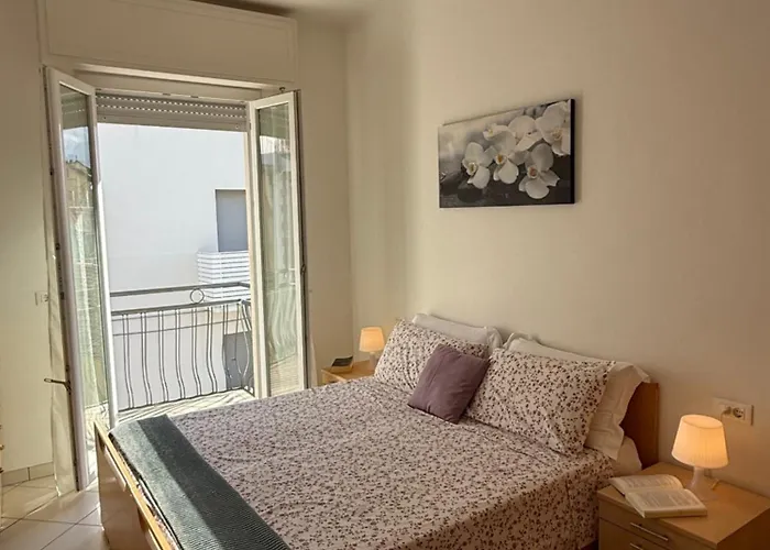 Pellico In Centro, A Pochi Passi Dal Mare * 카톨리카